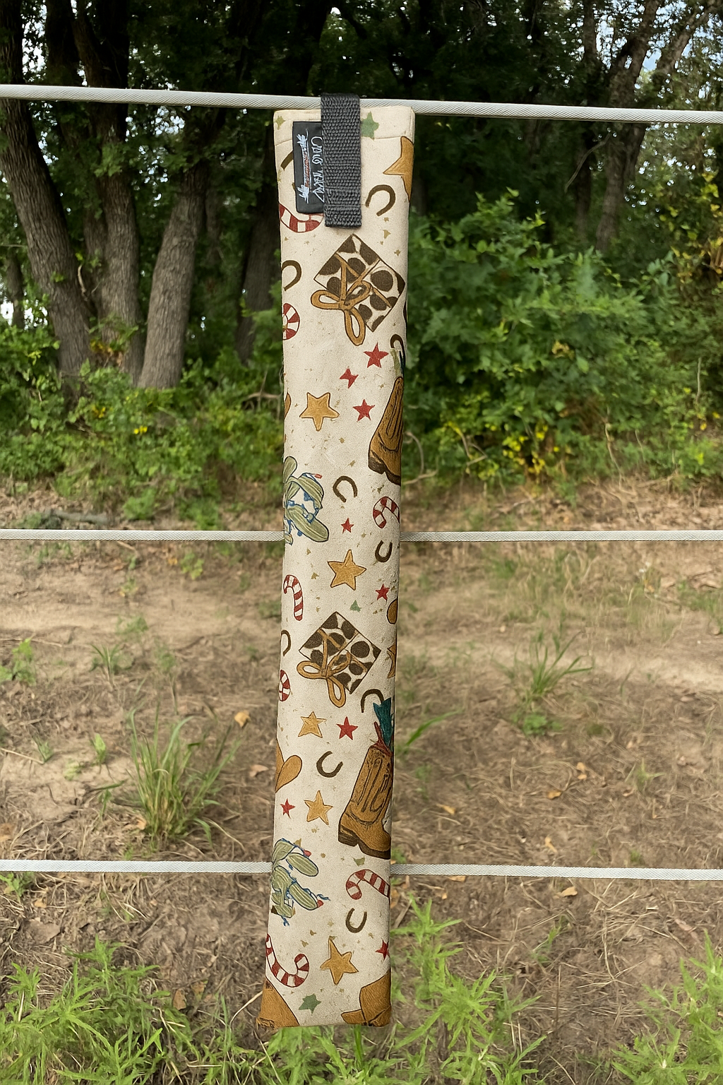 A Western Christmas --All-Weather High Performance Print Tail Bag